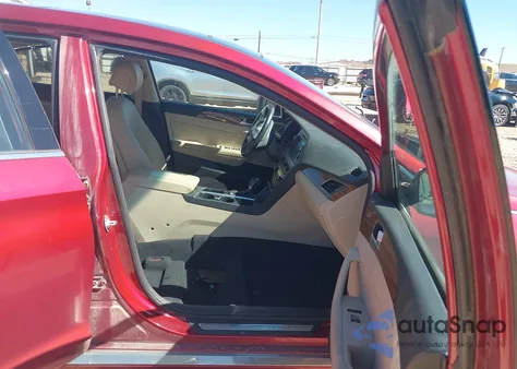 2015 Hyundai Sonata Limited z USA, uszkodzony, nr VIN 5NPE34AF8FH016269